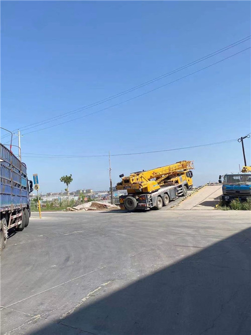 宜州区25吨吊车的租赁价格大概是多少？